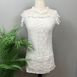 NWT Boho Beach Hut Coverup White Lace Pom Small
